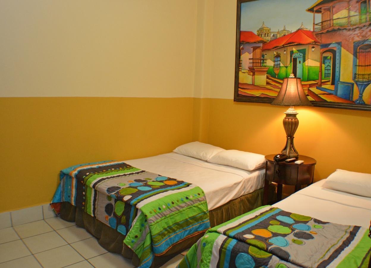 Hotel Los Balcones De Chinandega Zimmer foto