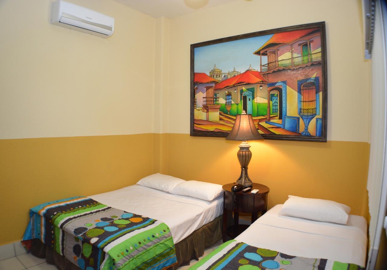 Hotel Los Balcones De Chinandega Zimmer foto