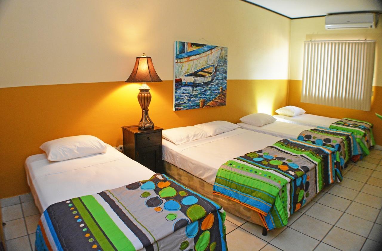 Hotel Los Balcones De Chinandega Zimmer foto