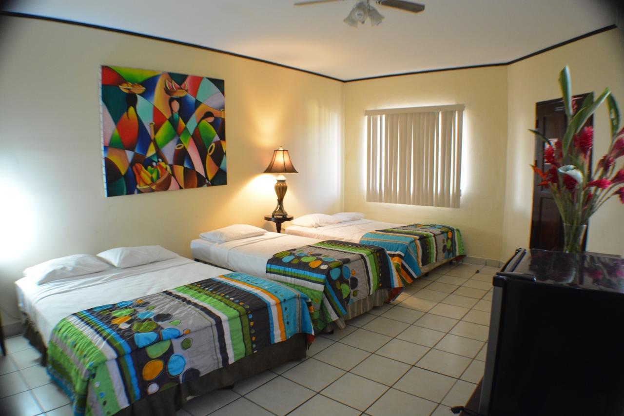 Hotel Los Balcones De Chinandega Exterior foto